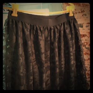 Lace skirt
